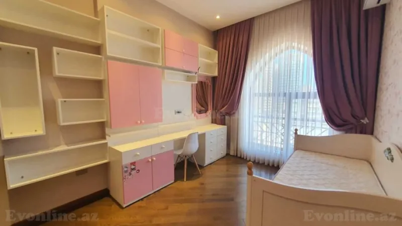 Kirayə verilir 4 otaqlı Mənzil Yeni tikili 192 m² 28 May m. - şəkil 8