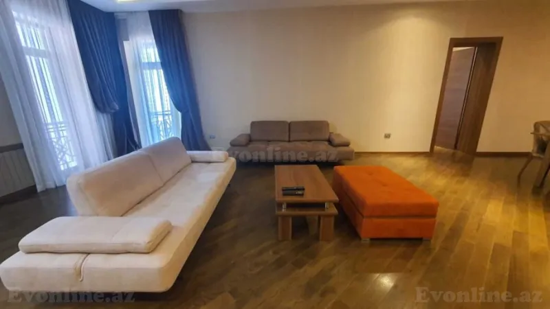 Kirayə verilir 4 otaqlı Mənzil Yeni tikili 192 m² 28 May m. - şəkil 22