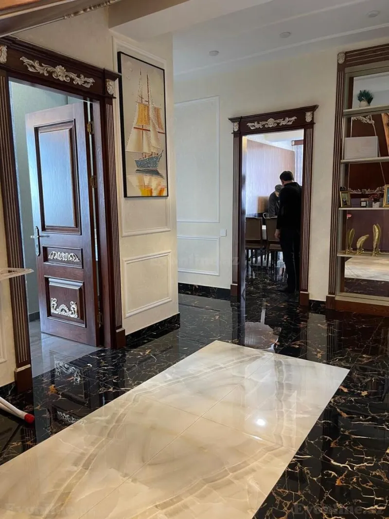 Satılır 6 otaqlı Mənzil Yeni tikili 230 m² Badamdar - şəkil 8