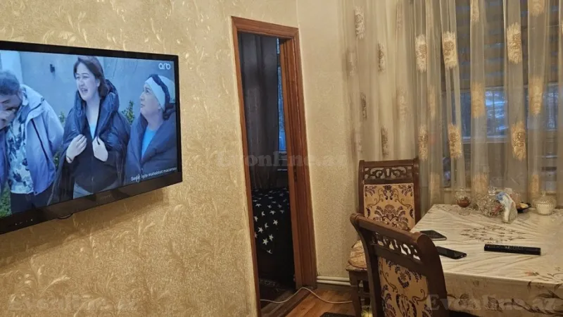 Satılır 2 otaqlı Mənzil Köhnə tikili 55 m² 1-ci mikrorayon - şəkil 3