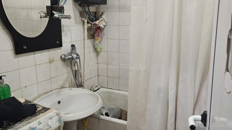 Satılır 2 otaqlı Mənzil Köhnə tikili 55 m² 1-ci mikrorayon - şəkil 7