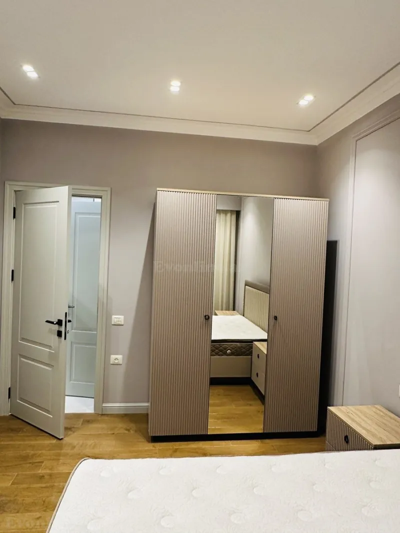 Kirayə verilir 3 otaqlı Mənzil Yeni tikili 85 m² Bakmil m. - şəkil 9