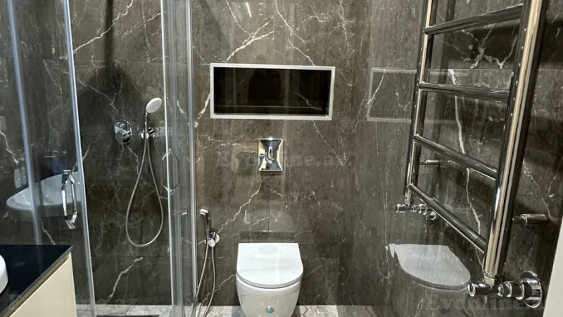 Kirayə verilir 3 otaqlı Mənzil Yeni tikili 85 m² Bakmil m. - şəkil 13