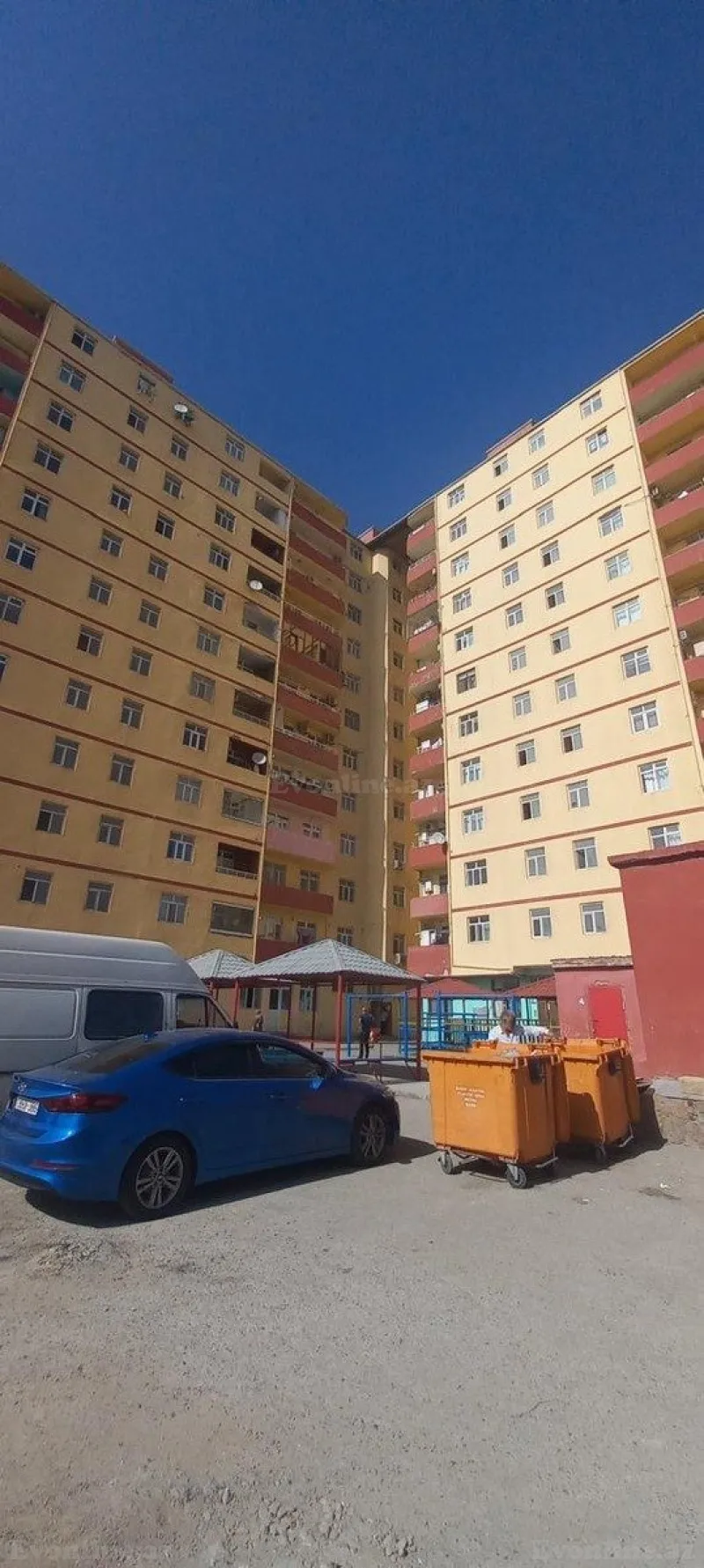 3 otaqlı Mənzil 108 m² Abşeron r. Satılır
