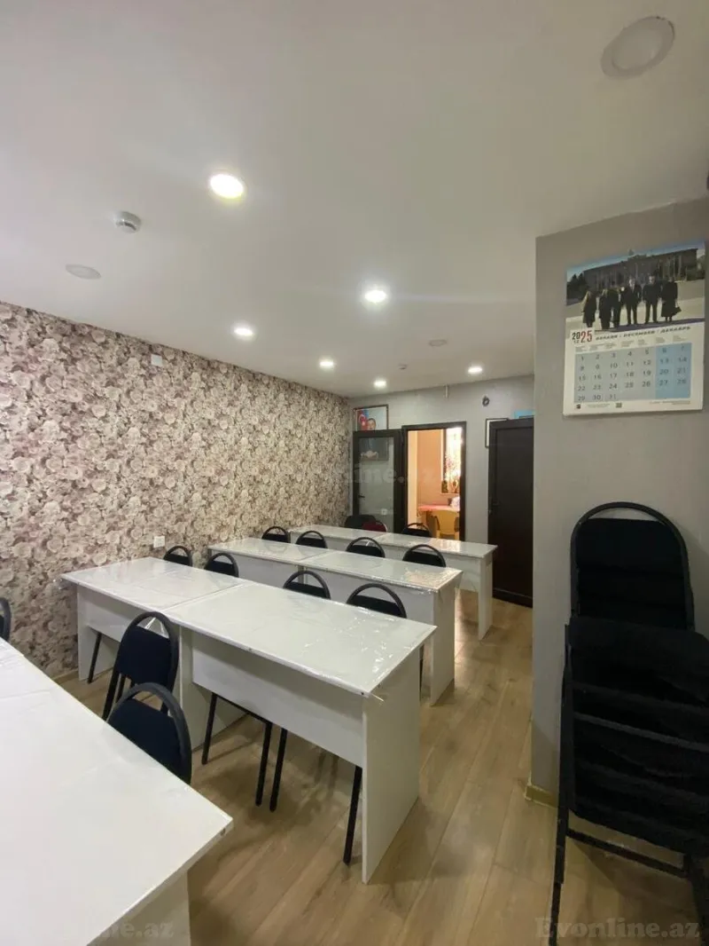 Kirayə verilir Ofis 120 m² Elmlər Akademiyası m.
