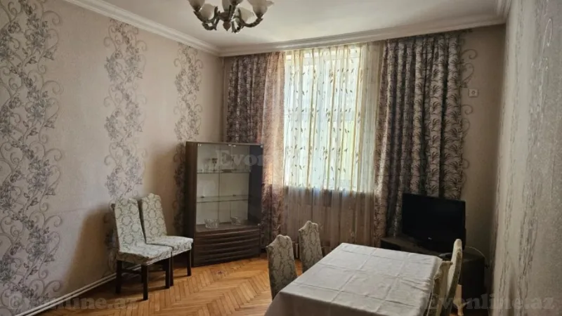 3 otaqlı Mənzil 100 m² Nizami m. Kirayə verilir