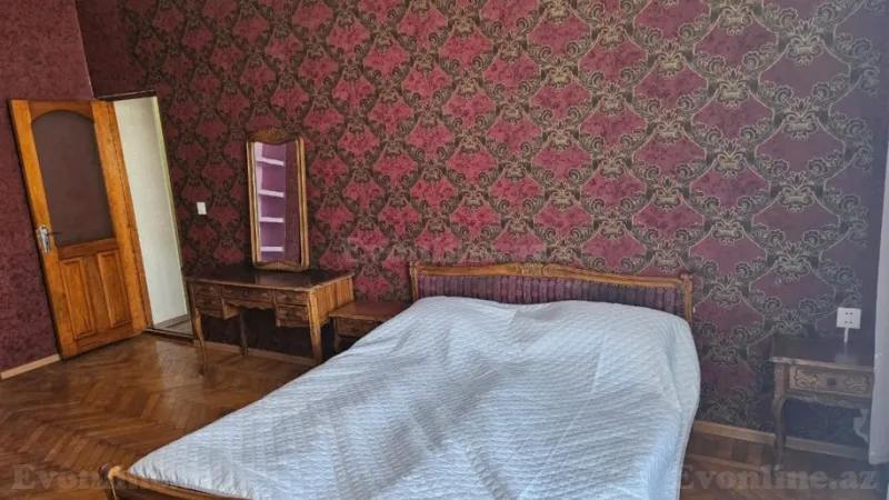 Kirayə verilir 3 otaqlı Mənzil Köhnə tikili 100 m² Nizami m. - şəkil 2