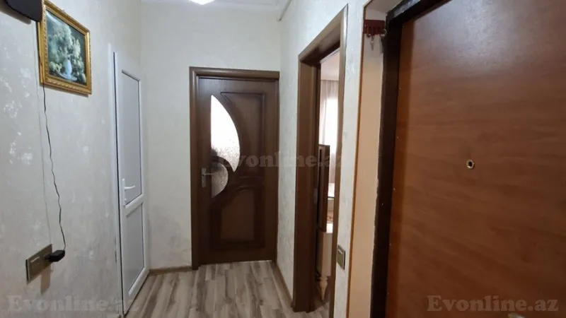 Satılır 2 otaqlı Mənzil Köhnə tikili 65 m² Yeni Yasamal