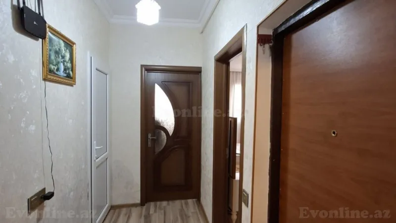 Satılır 2 otaqlı Mənzil Köhnə tikili 65 m² Yeni Yasamal - şəkil 2