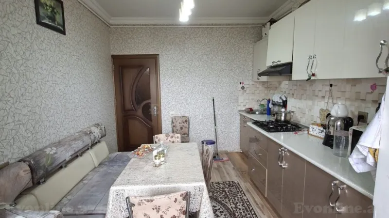 Satılır 2 otaqlı Mənzil Köhnə tikili 65 m² Yeni Yasamal - şəkil 12