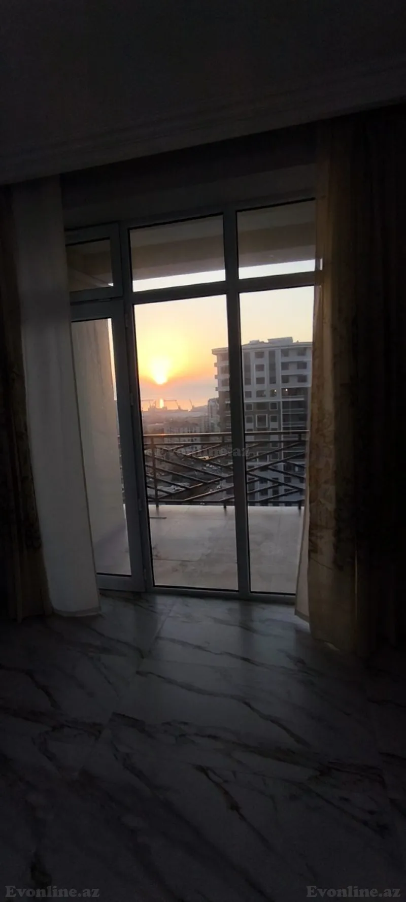 Kirayə verilir 3 otaqlı Mənzil Yeni tikili 136 m² Həzi Aslanov - şəkil 29