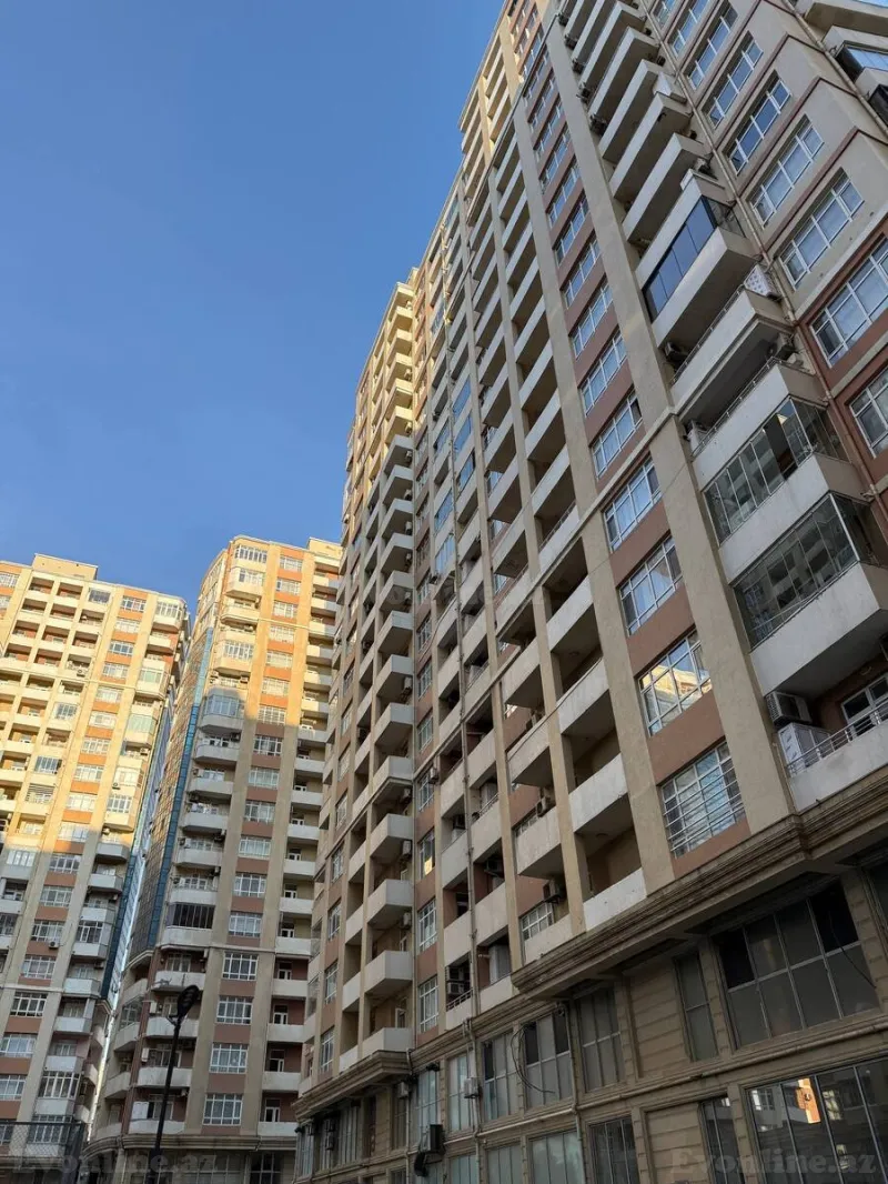 3 otaqlı Mənzil 123 m² Xətai m. Satılır