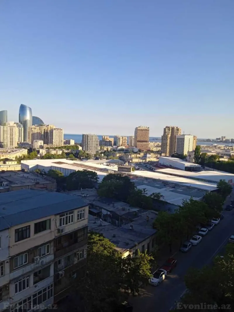 2 otaqlı Mənzil 87 m² 28 May m. Satılır