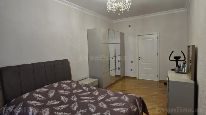 Satılır 3 otaqlı Mənzil Yeni tikili 122 m² Qara Qarayev m. - şəkil 6