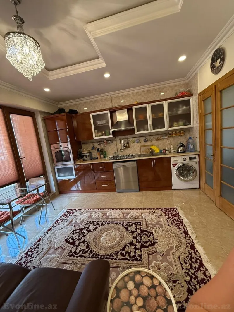 Satılır 3 otaqlı Mənzil Yeni tikili 150 m² 28 May m. - şəkil 13