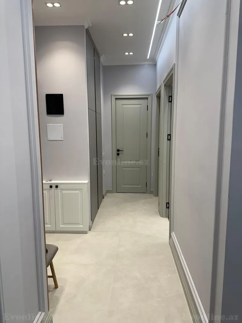 Kirayə verilir 3 otaqlı Mənzil Yeni tikili 85 m² Bakmil m. - şəkil 15