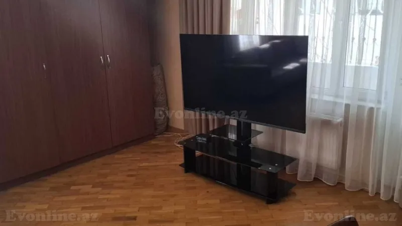 Satılır 3 otaqlı Mənzil Köhnə tikili 80 m² Nəsimi r. - şəkil 3