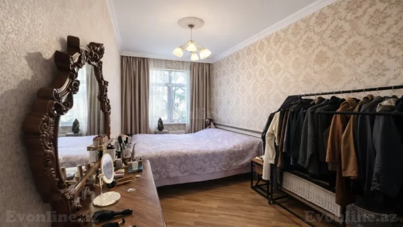 Satılır 2 otaqlı Mənzil Köhnə tikili 50 m² Memar Əcəmi m. - şəkil 2