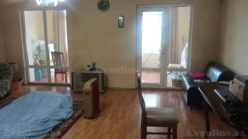 Satılır 4 otaqlı Mənzil Köhnə tikili 100 m² Elmlər Akademiyası m. - şəkil 2