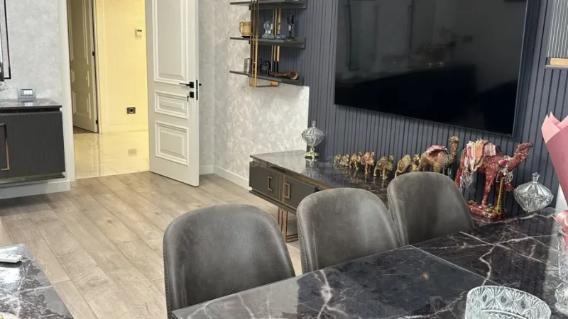 Kirayə verilir 4 otaqlı Mənzil Yeni tikili 134 m² Xətai r. - şəkil 16