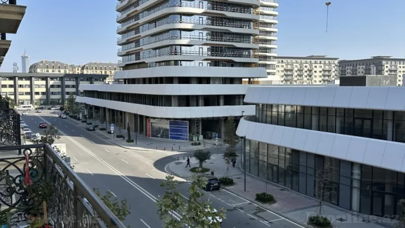Kirayə verilir 4 otaqlı Mənzil Yeni tikili 134 m² Xətai r. - şəkil 23