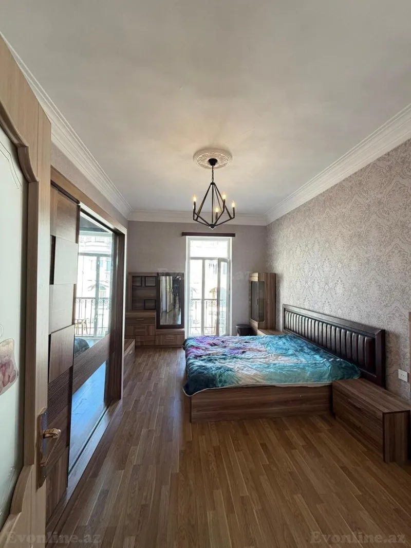 Satılır 2 otaqlı Mənzil Köhnə tikili 45 m² Sahil m. - şəkil 6