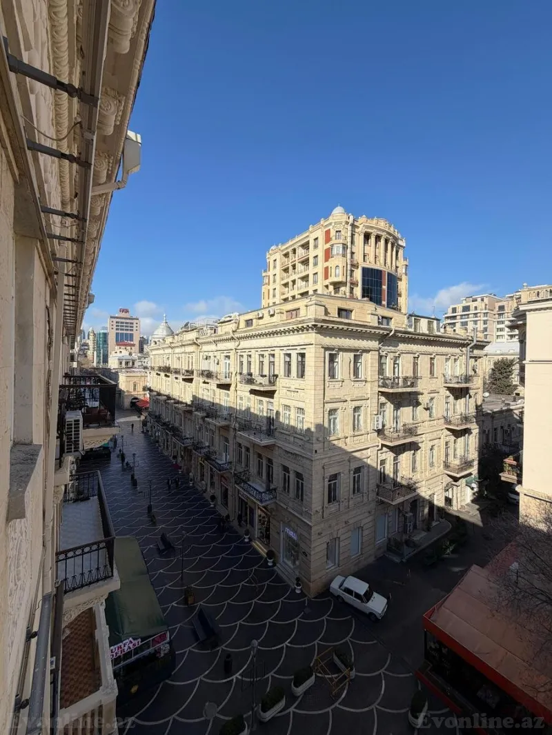 Satılır 2 otaqlı Mənzil Köhnə tikili 45 m² Sahil m. - şəkil 21