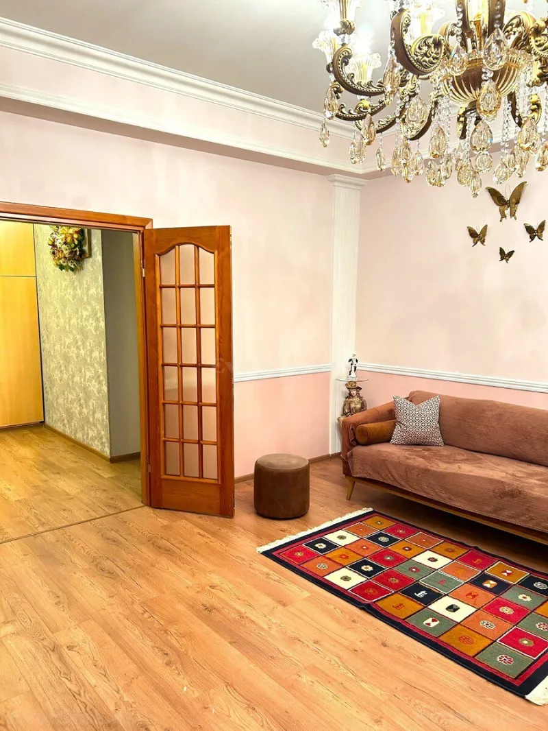 Satılır 2 otaqlı Mənzil Yeni tikili 96 m² Neftçilər m. - şəkil 4