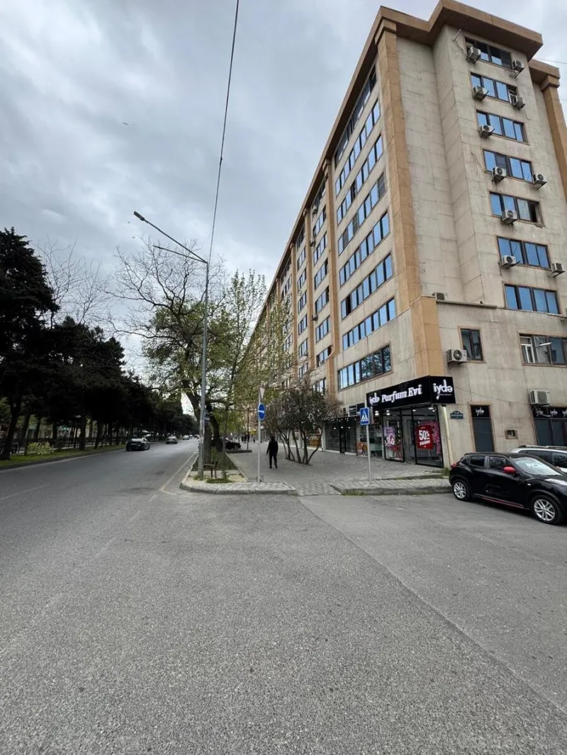 4 otaqlı Mənzil 100 m² Sabunçu r. Satılır