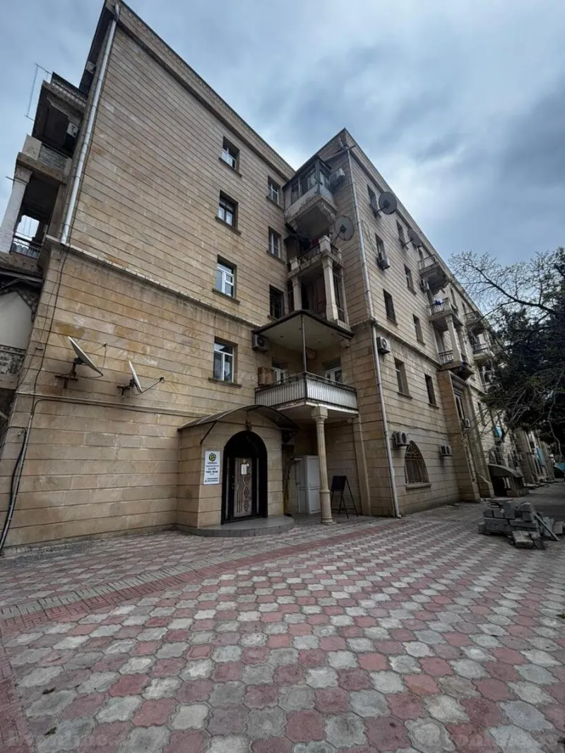 Satılır 2 otaqlı Mənzil Köhnə tikili 75 m² 28 May m. - şəkil 5