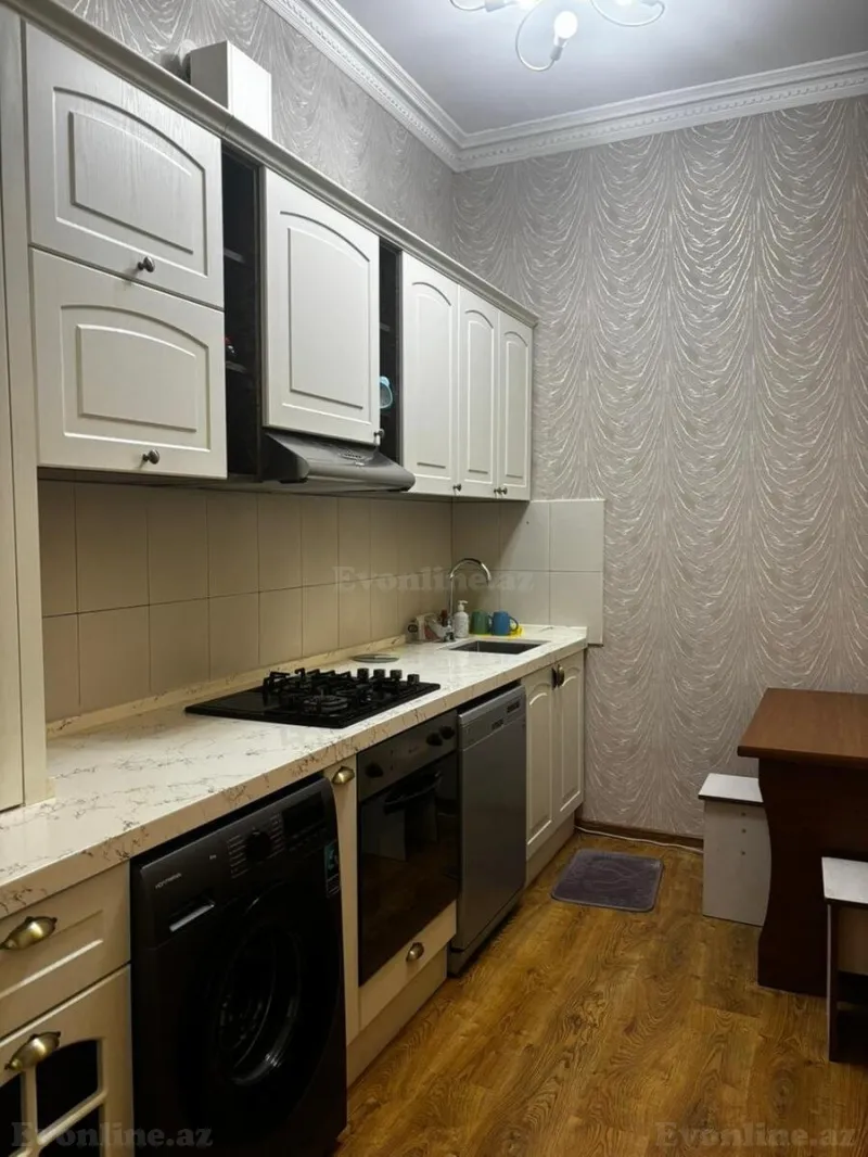 Satılır 2 otaqlı Mənzil Köhnə tikili 75 m² 28 May m. - şəkil 15