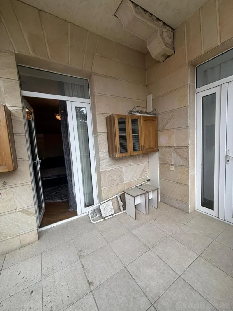 Satılır 2 otaqlı Mənzil Köhnə tikili 75 m² 28 May m. - şəkil 22