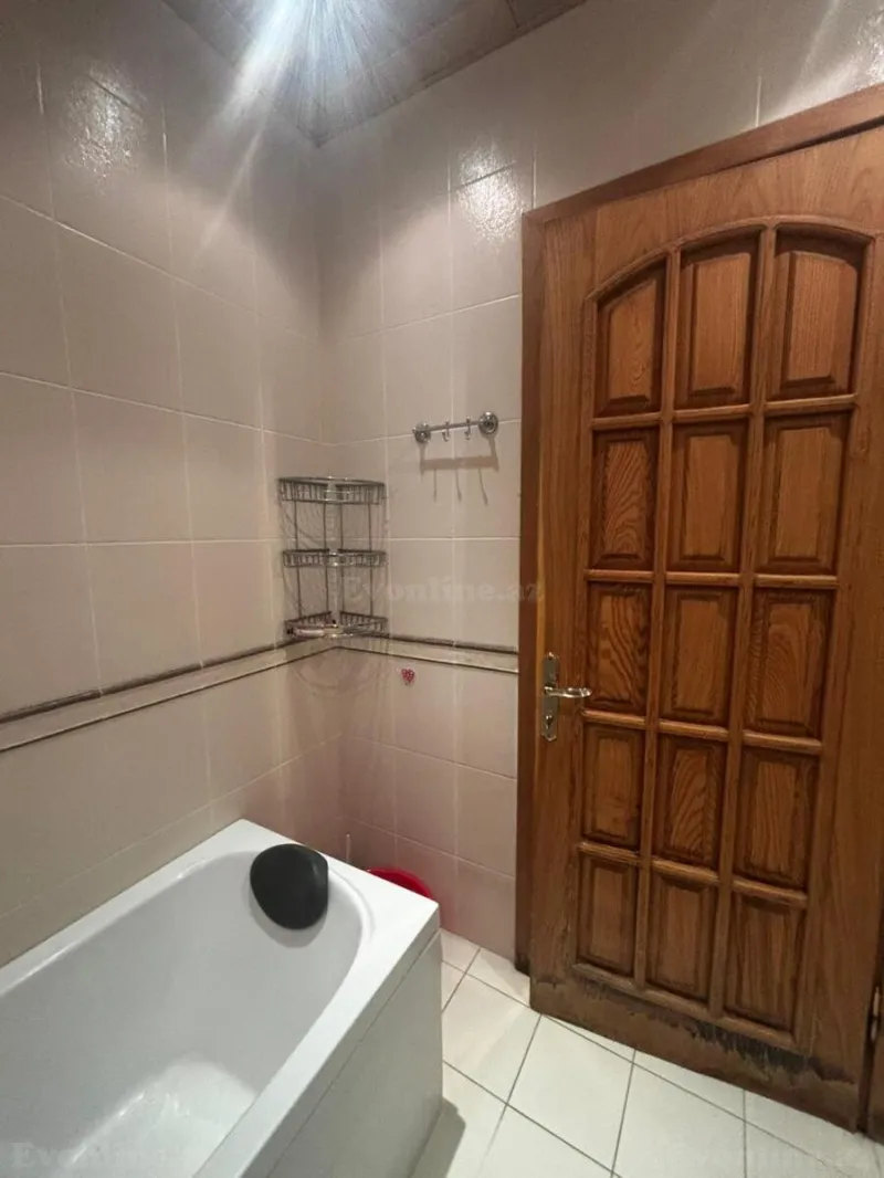 Satılır 2 otaqlı Mənzil Köhnə tikili 75 m² 28 May m. - şəkil 24