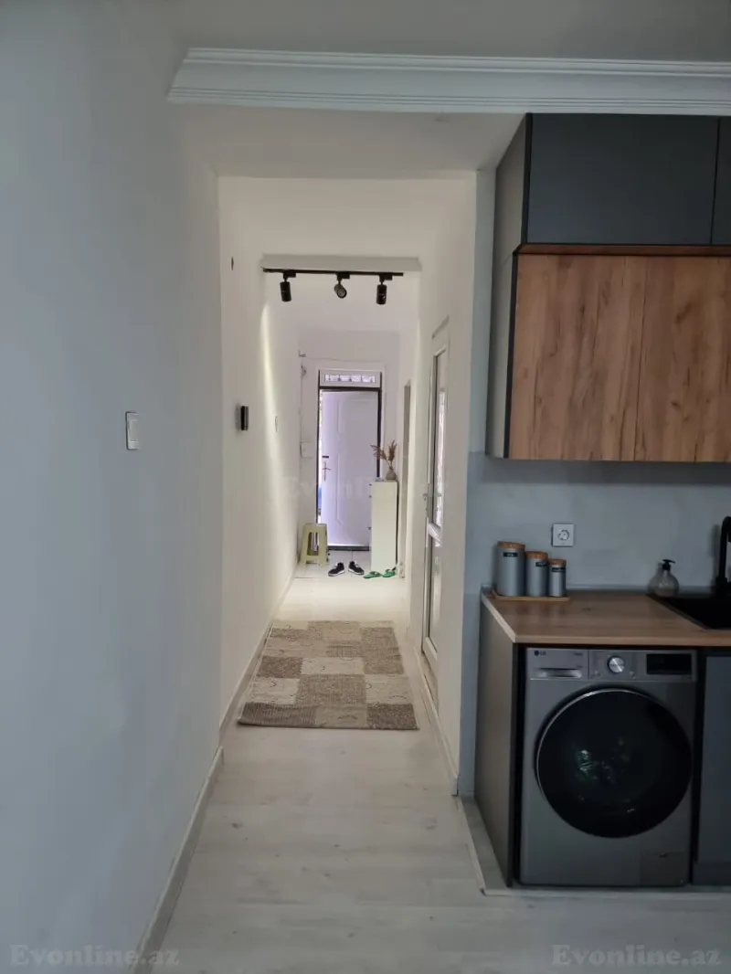 Satılır 2 otaqlı Mənzil Köhnə tikili 35 m² Bakıxanov - şəkil 2