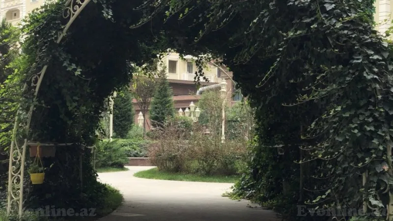 Satılır 5 otaqlı Mənzil Yeni tikili 250 m² Elmlər Akademiyası m. - şəkil 3