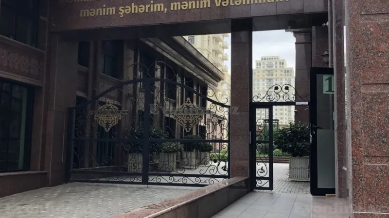 Satılır 5 otaqlı Mənzil Yeni tikili 250 m² Elmlər Akademiyası m. - şəkil 13