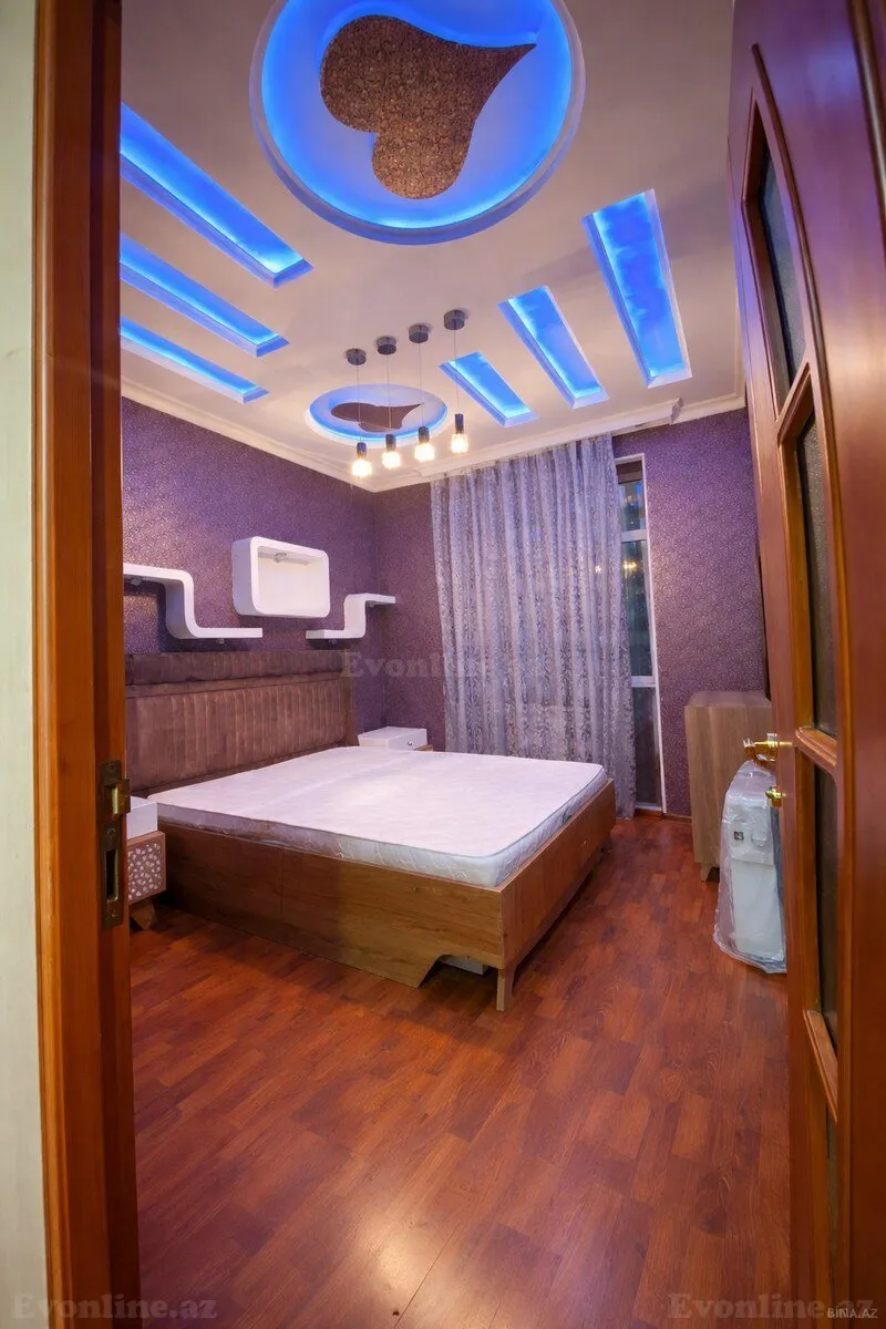 Satılır 2 otaqlı Mənzil Köhnə tikili 65 m² Memar Əcəmi m. - şəkil 2