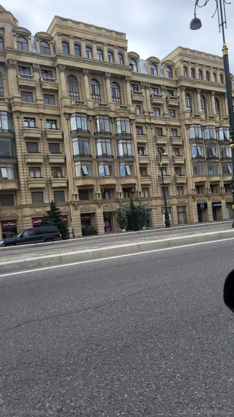 Satılır 3 otaqlı Mənzil Yeni tikili 125 m² Nəriman Nərimanov m. - şəkil 2