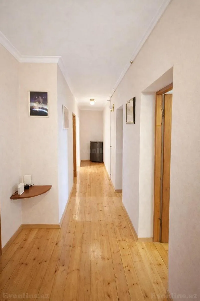 Satılır 5 otaqlı Mənzil Köhnə tikili 110 m² Biləcəri - şəkil 2