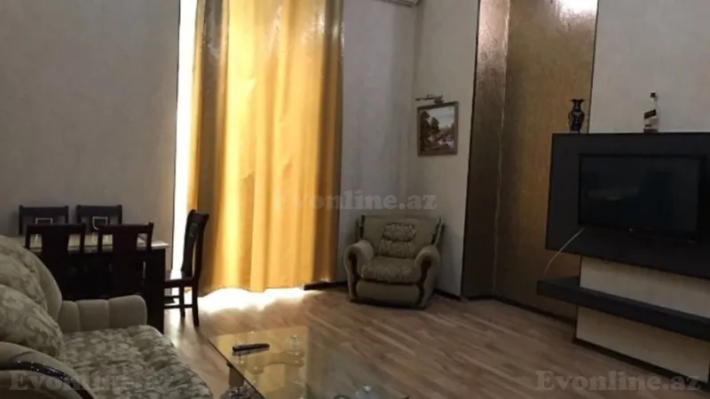 Satılır 2 otaqlı Mənzil Köhnə tikili 100 m² Sahil m. - şəkil 2