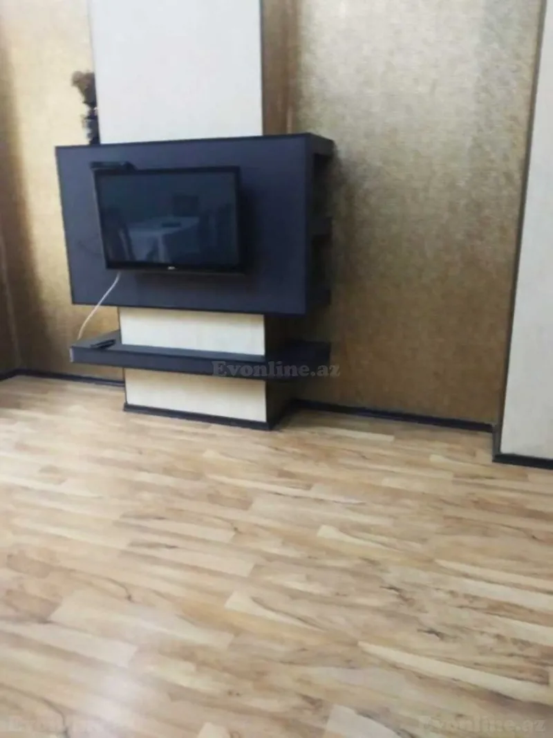 Satılır 2 otaqlı Mənzil Köhnə tikili 100 m² Sahil m. - şəkil 5