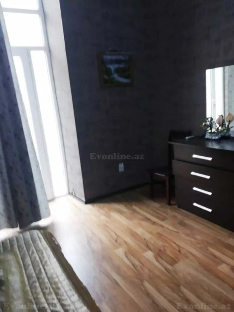 Satılır 2 otaqlı Mənzil Köhnə tikili 100 m² Sahil m. - şəkil 13