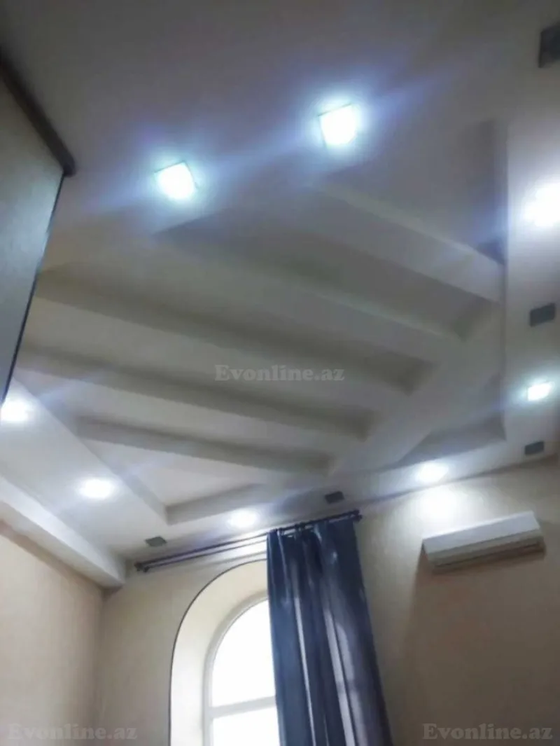 Satılır 2 otaqlı Mənzil Köhnə tikili 100 m² Sahil m. - şəkil 16