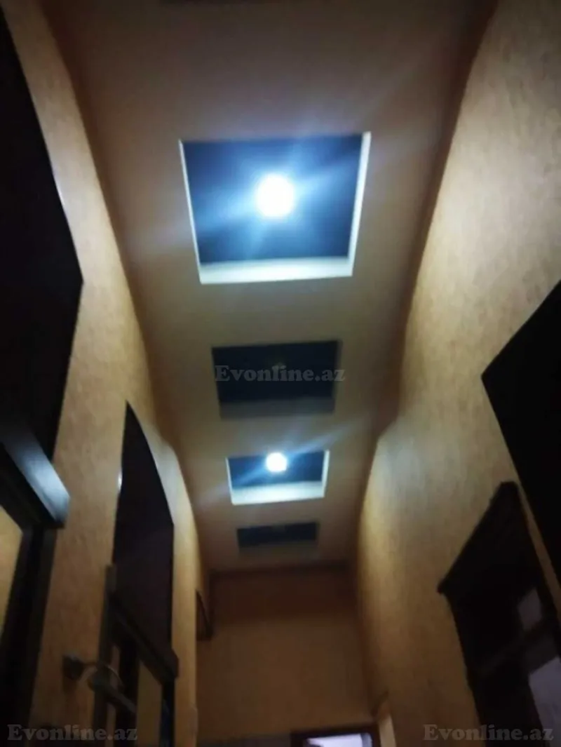 Satılır 2 otaqlı Mənzil Köhnə tikili 100 m² Sahil m. - şəkil 17