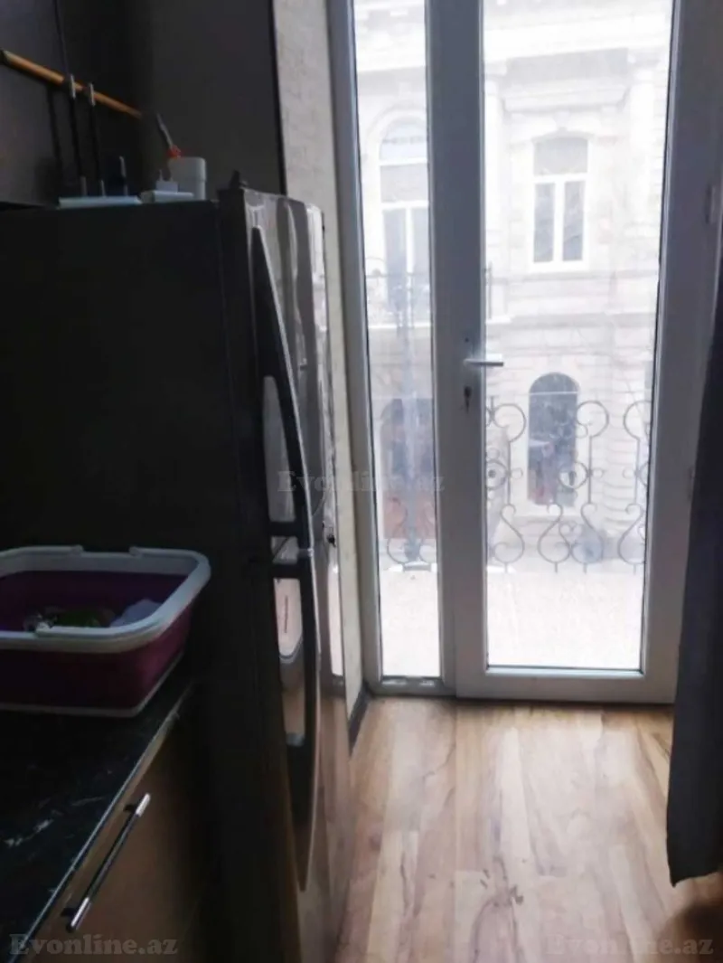 Satılır 2 otaqlı Mənzil Köhnə tikili 100 m² Sahil m. - şəkil 20