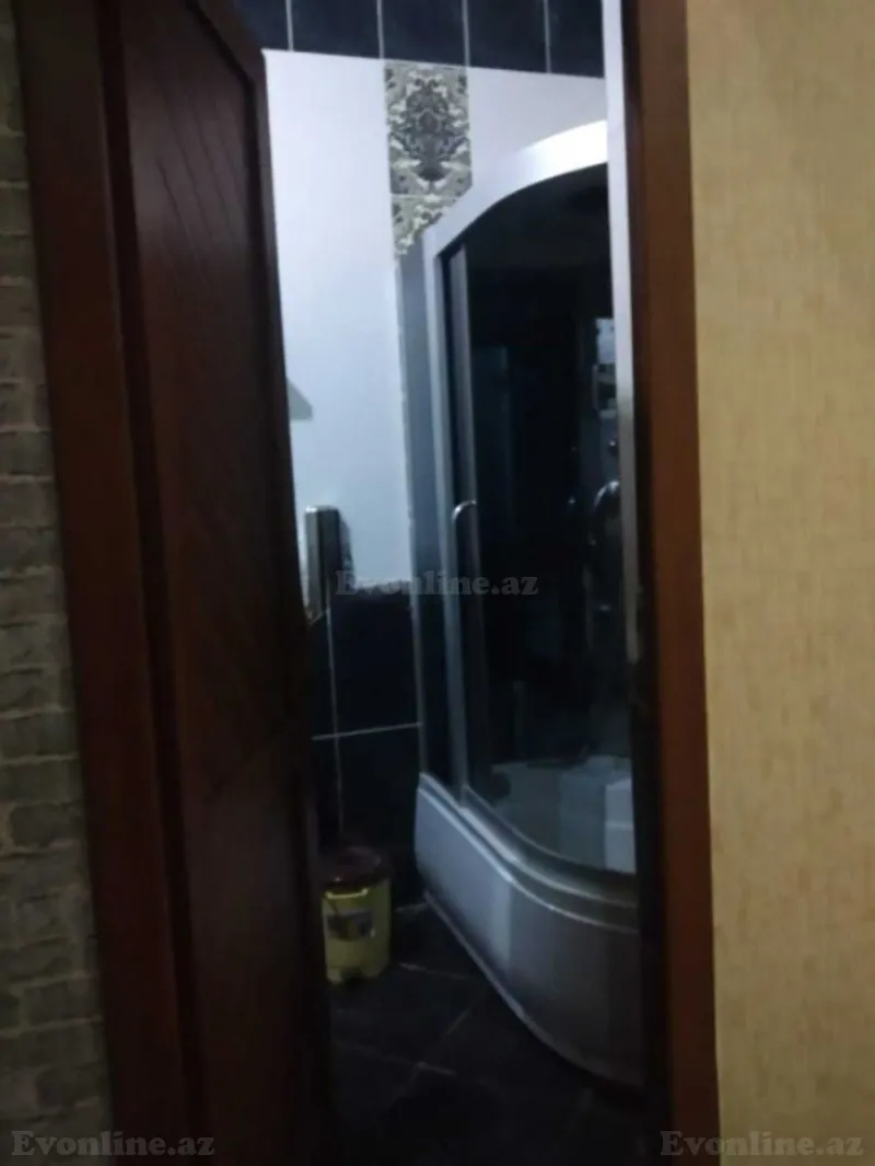 Satılır 2 otaqlı Mənzil Köhnə tikili 100 m² Sahil m. - şəkil 26