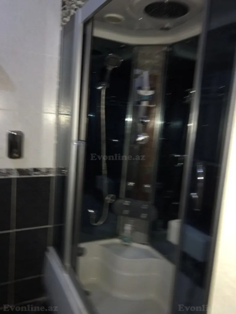 Satılır 2 otaqlı Mənzil Köhnə tikili 100 m² Sahil m. - şəkil 28