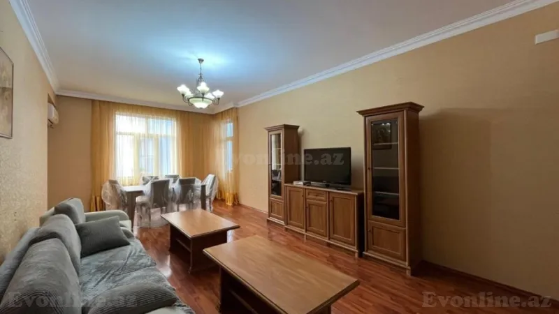 3 otaqlı Mənzil 140 m² Nizami m. Kirayə verilir
