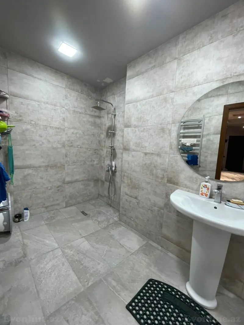 Kirayə verilir 3 otaqlı Mənzil Yeni tikili 130 m² Yeni Yasamal - şəkil 16