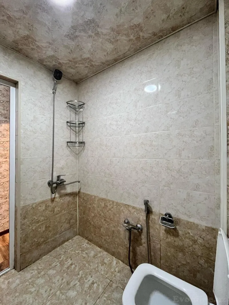 Kirayə verilir 3 otaqlı Mənzil Köhnə tikili 80 m² Elmlər Akademiyası m. - şəkil 14